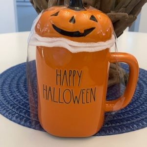 Rae Dunn HAPPY HALLOWEEN Mug with Pumpkin Lid